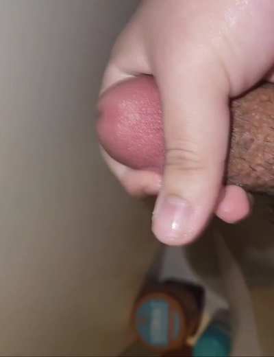 Every time I'm in the shower I end up cumming