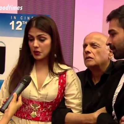 Pyaar Tha Isiliye Jaane Diya Nahi To Buddhe Ki Tarah Chipka Ke Rakhti