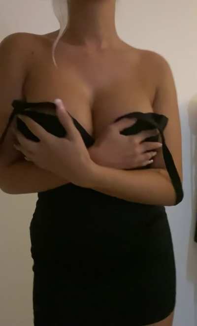 Do you love German boobs? (OC)