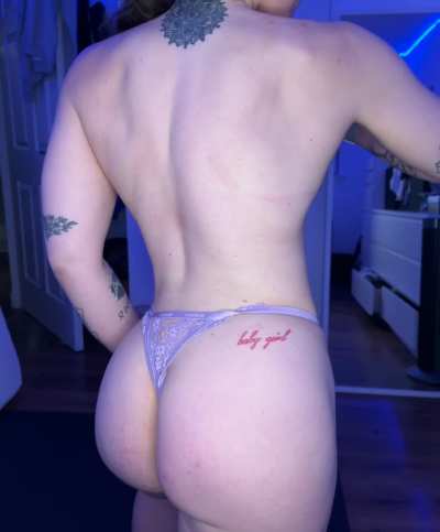imagine how EMBARRASSING it would be with my strong booty in your face...