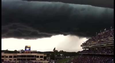 apocalyptic looking cloud