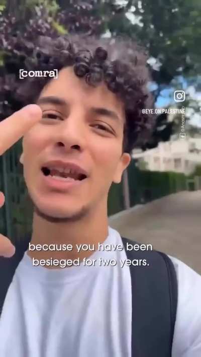 Egyptian activist locks his country’s embassy in the Netherlands in protest of the ongoing siege on Gaza, shouting: “Open the crossing!”