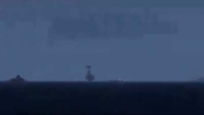 Unconfirmed video of Strikes on HMS diamond & USS laboon - from telegram