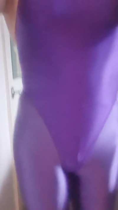 Purple leggings