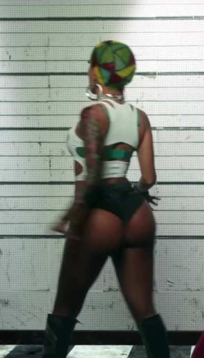Saweetie's Jiggle (