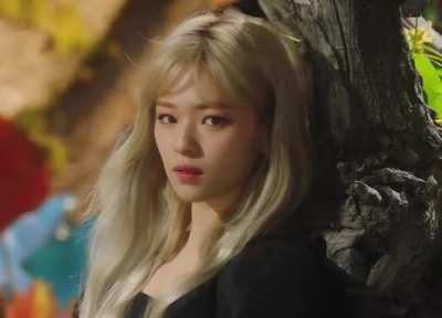 Jeongyeon More & More MV Trailer