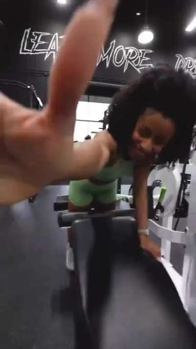 Crystal Gilmore (@cry<wbr>sifit<wbr>ness)