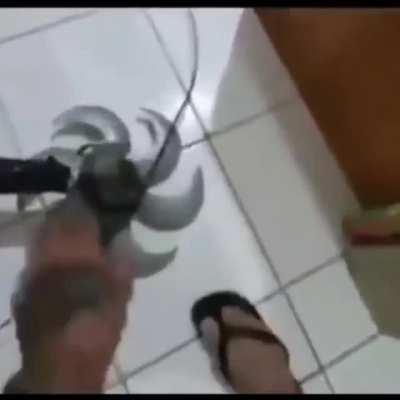 E o cara reclamando de uma bença dessas