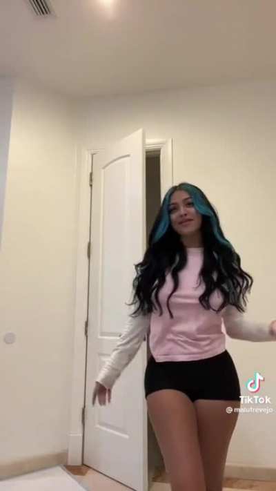 Malu is so fine