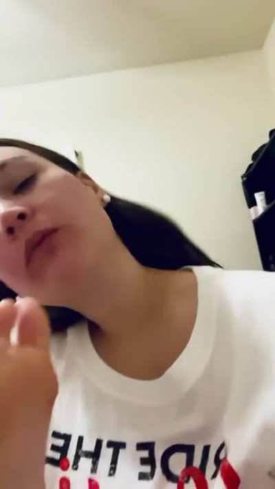 Wish I had some cum on them