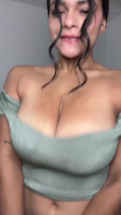 dazzl<wbr>ing-v<wbr>eroni<wbr>ca