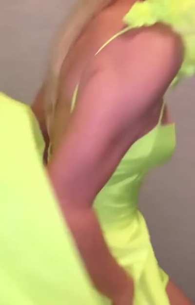 Running in that Yellow Dress