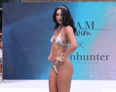𝓖𝓮𝔂𝓷𝓪 𝓢𝓲𝓵𝓿𝓮𝓲𝓻𝓪 | P.A.M. Swim | New York Swim Week ‘25