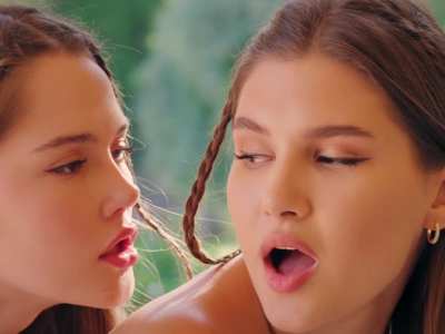 Ellie Luna & Sonya Blaze | Sensual