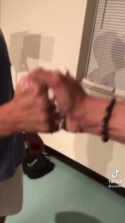Thumb war!