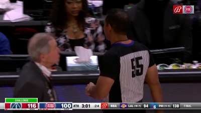[Highlight] Bill Kennedy overturns the defensive foul call on Daniel Gafford to a Jalen Duren offensive foul call due to 