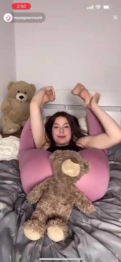 TikTokFeet - Video #6951