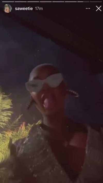 Saweetie’s Shaking Her Breast & Ass 😍🥰☺️😫<wbr>😘🤤🍑🕶💍<wbr>!