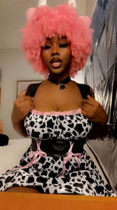 In udder shock of this titty drop