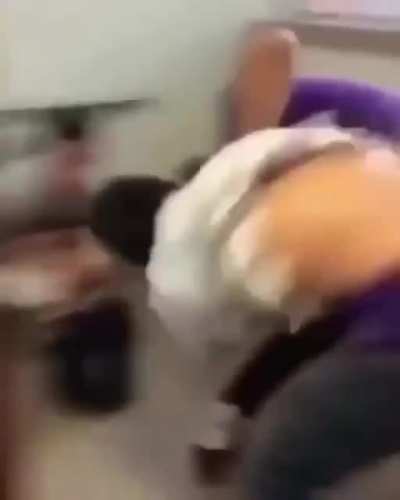 Pelea en el baño