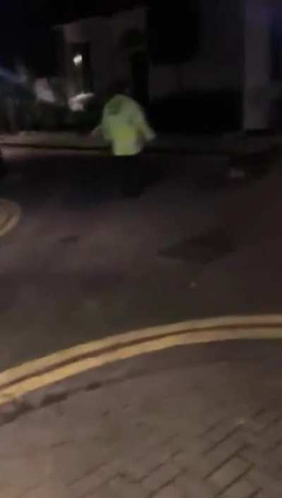 Indian Slut Giving Head on the streets on London 😈🥰