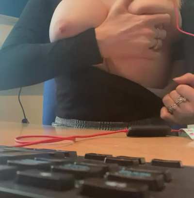 Horny secretary titty drop [oc]