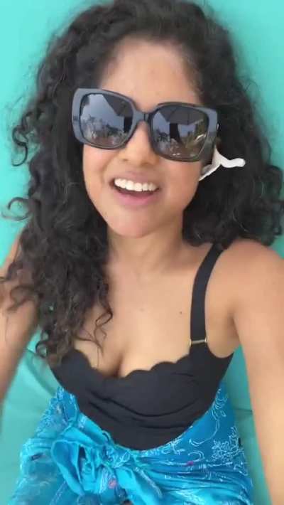 Neha live