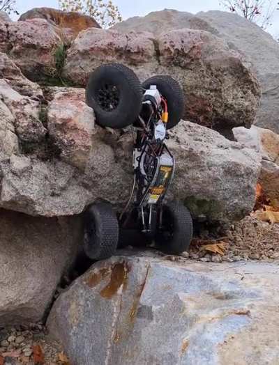 Not sure how this thing continues to surprise me but yeah... | RC4wd Bully 2 MOA