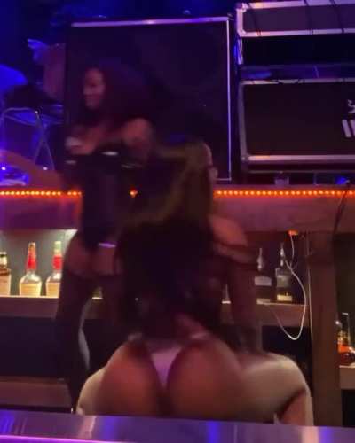 Philly Stripper 🍑