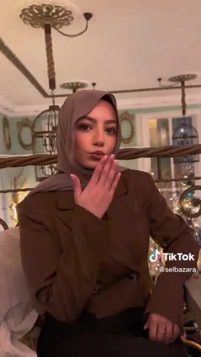 Uk hijabi