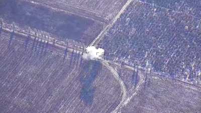 A Russian TOR is shelled by artillery from the Ukrainian 128th Mountain Assault Brigade. [Published 29/11/2023]