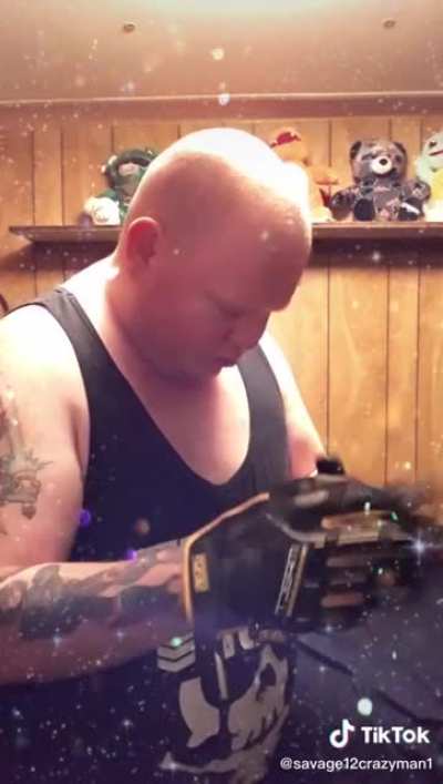 This sub is full of bullies - this man will set you straight 😠😠