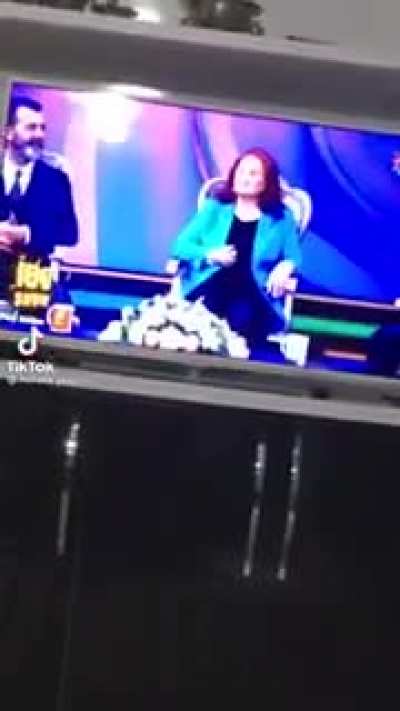 Ah keşkem keşkem.Rtügü sigebilseydim keşkem