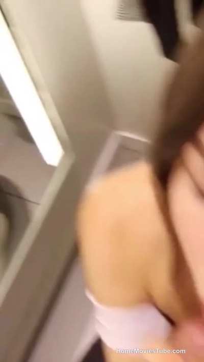 Gorgeous Model Dressing Room Deepthroat Swallow