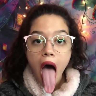 Never knew Angel<wbr>icaAS<wbr>MR’s tongue was so fucking long ! Perfect for 💦