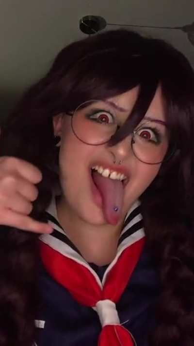👅👅👅