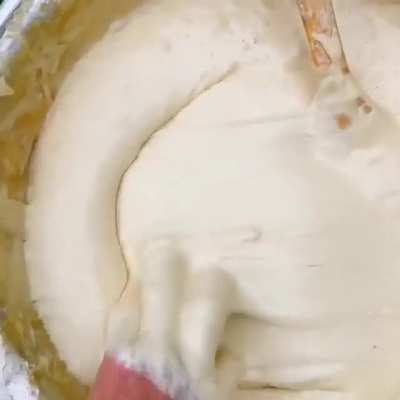 Random find on instagram a while ago. No idea where video is from originally. But i have a clear idea that this is an absurd breakfast.