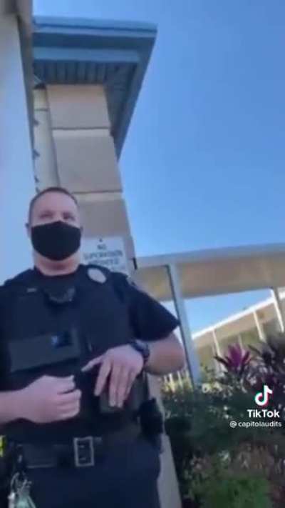 Guy confronts cop about texting underage girl