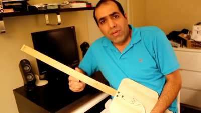 electric guitar goes brrrrrrrrrrr