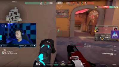 So I was playing valorant with my mates and after using my ultimate as a Sova this happened. This video was taken from my friend stream