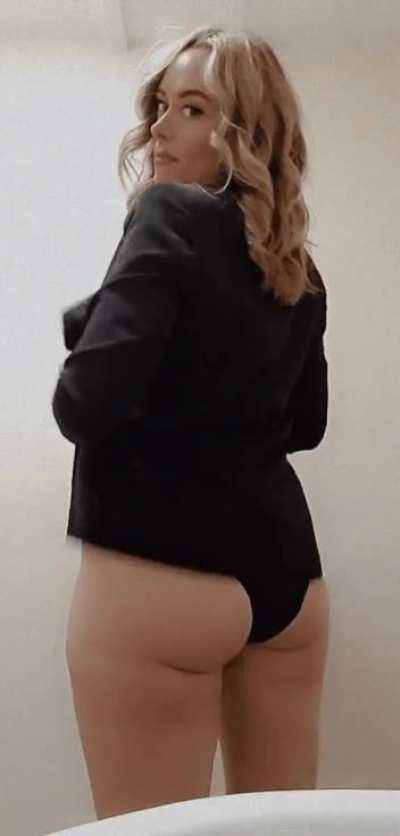 Classic and timeless black fullbacks