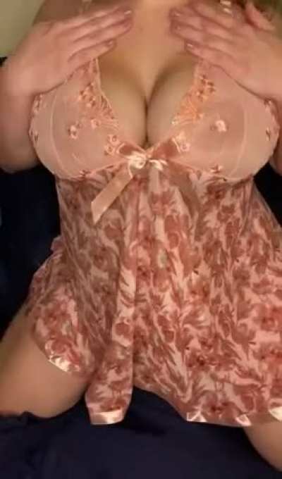 come fuck me in my lingerie 😘
