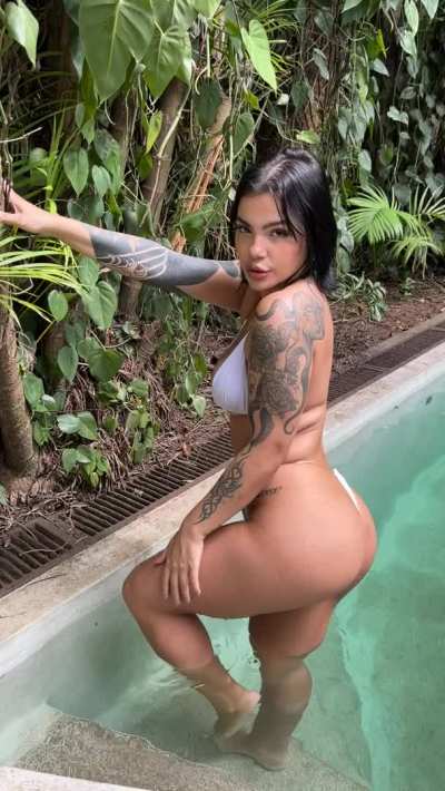 My ex boyfriend misses my ass 🙈🍑