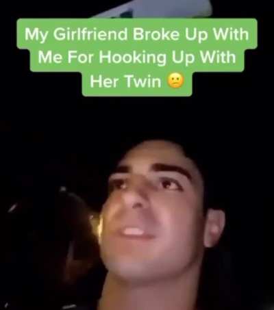 Identical twin😕