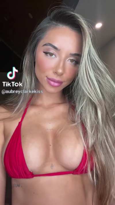 Hot 😳