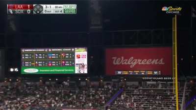 [Highlight] Moncada tags a line drive homer to tie it up. EV 111.1 mph