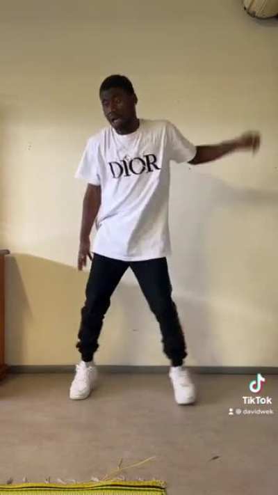 TikTok @davidwek
