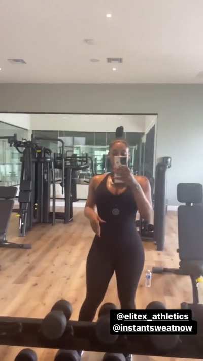 Mizz Twerksum (@liv<wbr>emizz<wbr>twerk<wbr>sum)