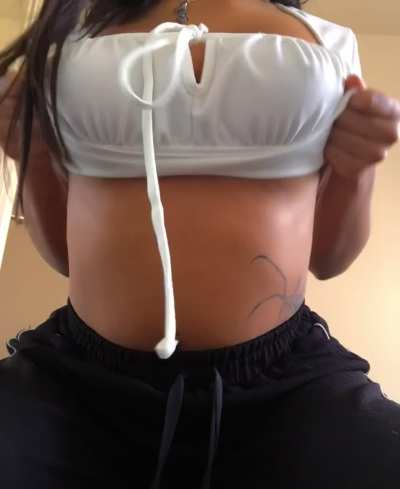my bras aren’t fitting me anymore… what do you think my size is now? 👀 (drop)