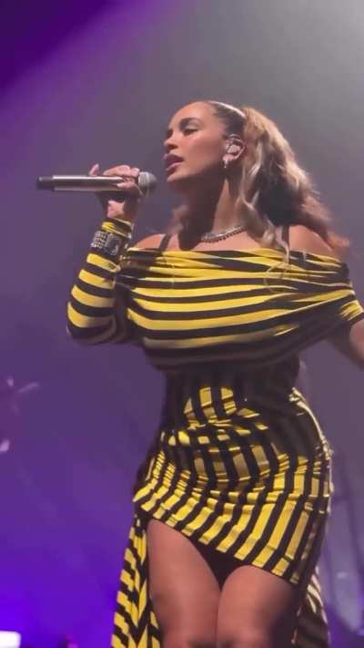 Jorja performing 